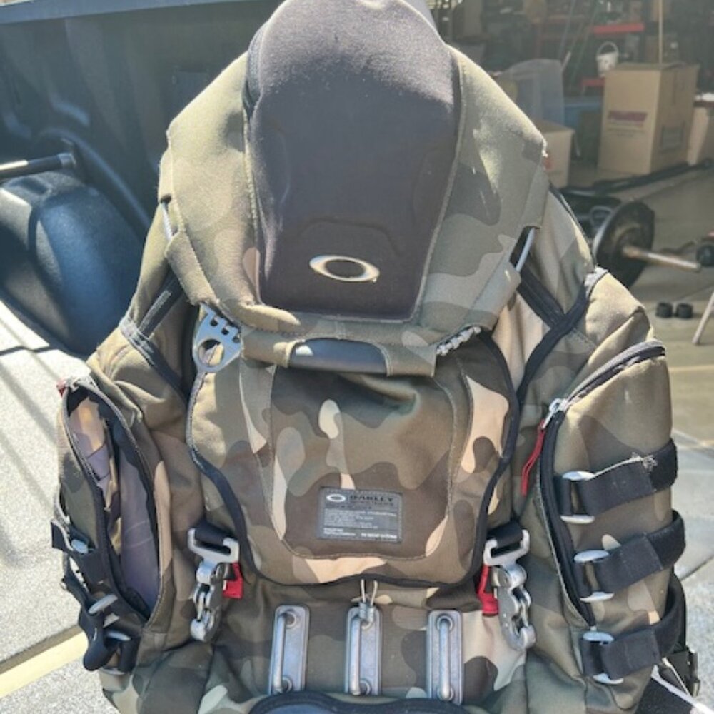 Oakley Kitchen Sink Backpack
